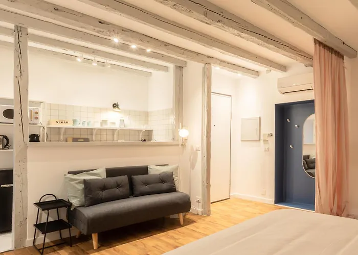 Апартаменти Piazza Unita D'italia - Jr Con Ac - Wi Fi - Park Convenzionato